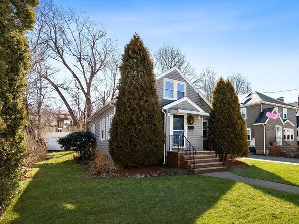 9 Wildwood Rd, Medford MA 02155