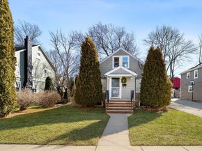 9 Wildwood Rd, Medford MA 02155