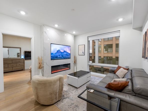 101 Condor St 301, Boston MA 02128