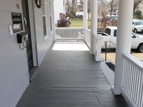 78 Downing St, Worcester MA 01610