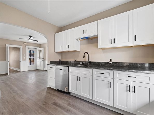 31 Clark St, Spencer MA 01562