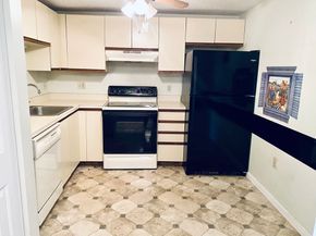 8 9th 513, Medford MA 02155