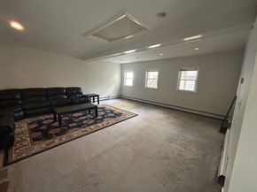 105 Oakdale Ave, Dedham MA 02026
