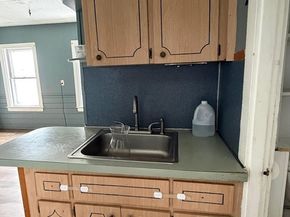 34 Enterprise St, Brockton MA 02301