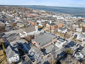 76 Court St 4, Plymouth MA 02360