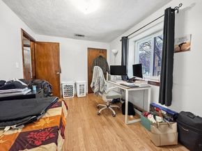 305 Riverside Ave 24, Medford MA 02155