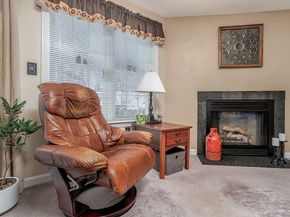 101 Bridle Cross Rd 101, Fitchburg MA 01420