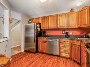 101 Bridle Cross Rd 101, Fitchburg MA 01420