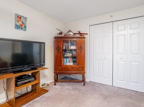 101 Bridle Cross Rd 101, Fitchburg MA 01420