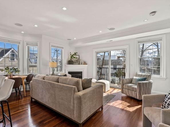 67 Church St 1, Boston MA 02122