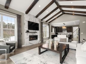 8 Glen Ellen Blvd 8, Millis MA 02054