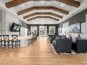 8 Glen Ellen Blvd 8, Millis MA 02054