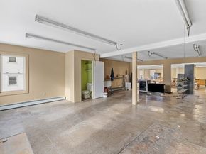 140 Hamilton St, Southbridge MA 01550