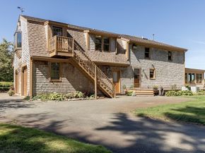 25 Dukes Brook Road, Plympton MA 02367