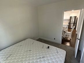 11 Barton St, Salem MA 01970