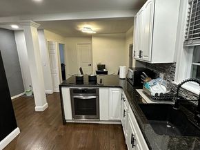 11 Barton St, Salem MA 01970