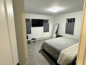 11 Barton St, Salem MA 01970