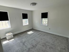 11 Barton St, Salem MA 01970