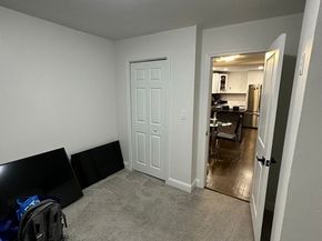 11 Barton St, Salem MA 01970