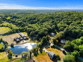 45 Pineswamp Rd, Ipswich MA 01938