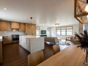 45 Pineswamp Rd, Ipswich MA 01938