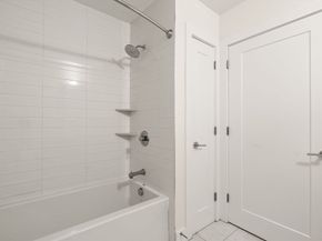 250 Meridian St UNIT 306, Boston MA 02128