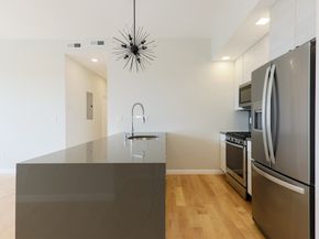 87 Parker St 403, Chelsea MA 02150