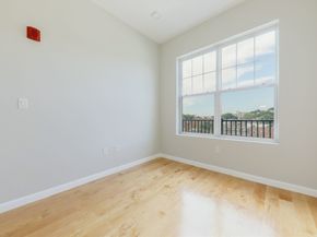 87 Parker St 403, Chelsea MA 02150