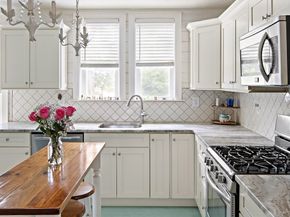 15 E Grove St, Middleboro MA 02346