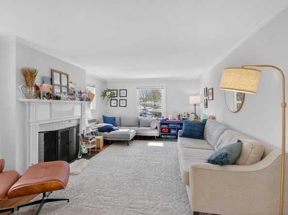 8-10 Willow St, Newton MA 02459