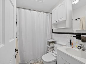 8-10 Willow St, Newton MA 02459