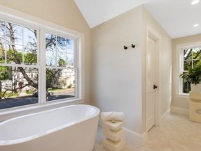 11 Cuba St, Andover MA 01810