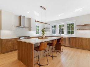 11 Cuba St, Andover MA 01810