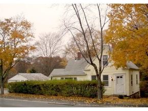 156 Fort Hill St, Hingham MA 02043