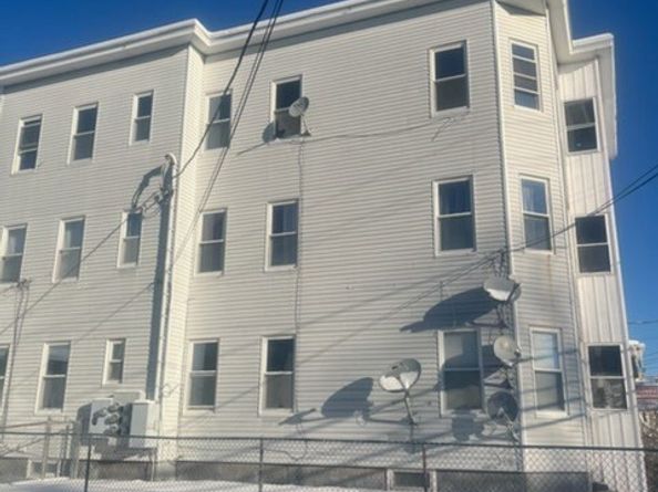 51 Pleasant, Leominster MA 01453