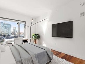 300 Pier 4 Blvd 5C, Boston MA 02210