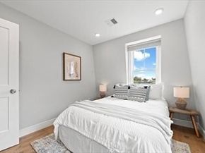 42 Bow St 5, Somerville MA 02143