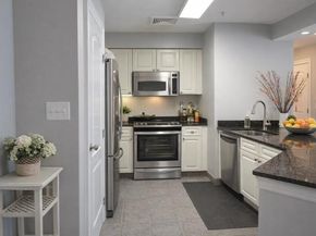 501 Commerce Dr 4308, Braintree MA 02184