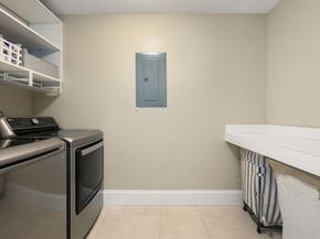 40 Grove St 1, Waltham MA 02453