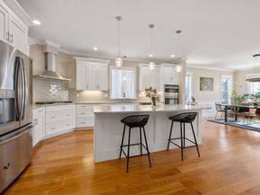 40 Grove St 1, Waltham MA 02453