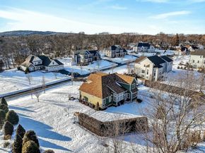 7 Del's Way, Braintree MA 02184