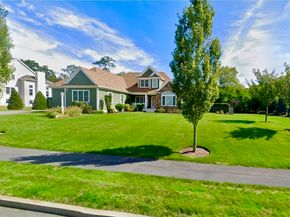 7 Del's Way, Braintree MA 02184