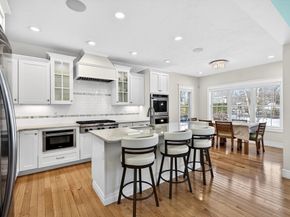 7 Del's Way, Braintree MA 02184