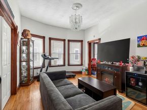 27 Larchmont St, Boston MA 02124