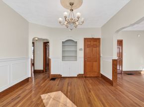 27 Larchmont St, Boston MA 02124