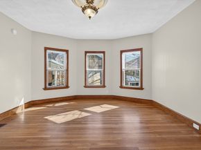 27 Larchmont St, Boston MA 02124