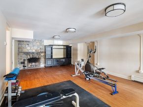 4 Dartmouth St, Winchester MA 01890