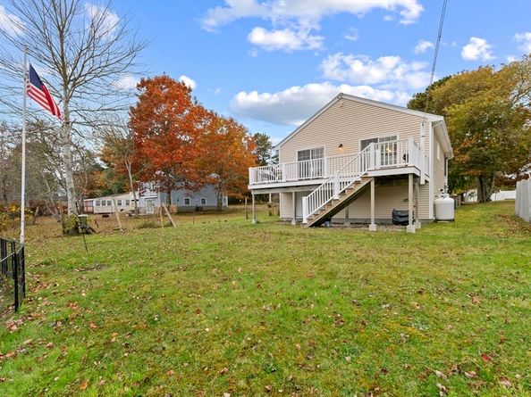 91 Agawam Lake Shore Drive, Wareham MA 02571