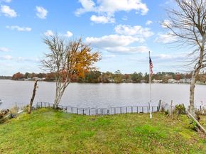 91 Agawam Lake Shore Drive, Wareham MA 02571