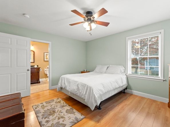 91 Agawam Lake Shore Drive, Wareham MA 02571